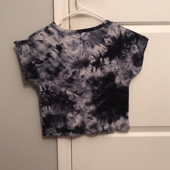 Crop top - Picture 2 of 2